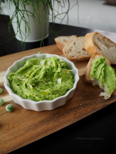 Zdjęcie - Pasta z zielonego groszku - Przepisy kulinarne ze zdjęciami