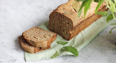 Zdjęcie - Cebulowy chleb na zakwasie z maślanką - Przepisy kulinarne ze zdjęciami