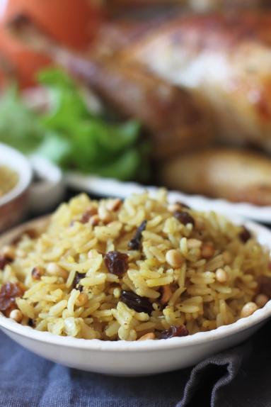 Zdjęcie - Orientalny pilaw z pełnoziarnistego ryżu - Przepisy kulinarne ze zdjęciami