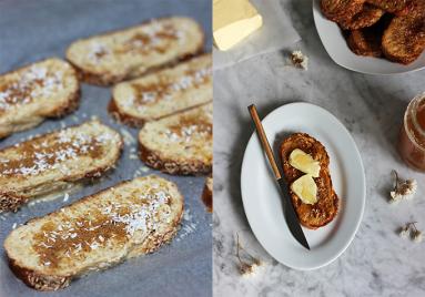 Zdjęcie - Śniadanie do łóżka #224: Pieczone kokosowe tosty francuskie - Przepisy kulinarne ze zdjęciami