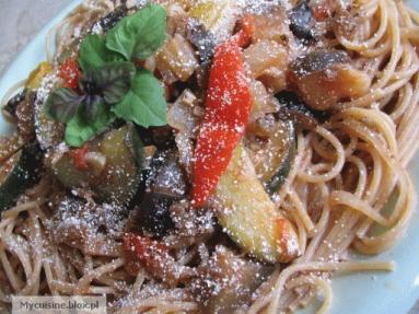 Zdjęcie - Spaghetti z  warzywami  - Przepisy kulinarne ze zdjęciami
