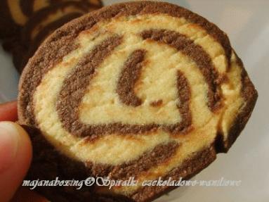 Zdjęcie - Spiralki czekoladowo - waniliowe  - Przepisy kulinarne ze zdjęciami