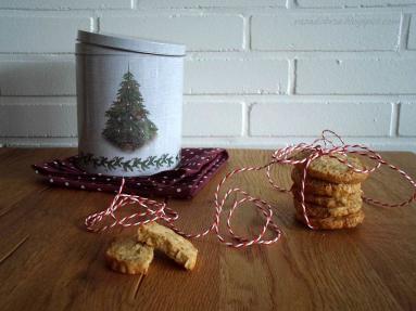 Zdjęcie - Renifer do czyszczenia i ciasteczka kawowo-orzechowe - Przepisy kulinarne ze zdjęciami