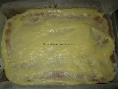 Zdjęcie - Ciasto miodowe przekładane masą budyniową - Przepisy kulinarne ze zdjęciami