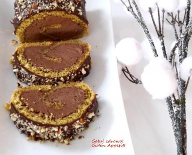 Zdjęcie - Rolada orzechowa z kremem czekoladowym - bezglutenowa - Przepisy kulinarne ze zdjęciami