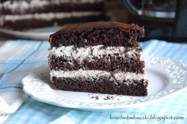 Zdjęcie - Tort czekoladowo - kawowy z powidłami śliwkowymi - Przepisy kulinarne ze zdjęciami