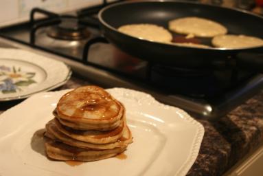 Zdjęcie - Serowe placuszki śniadaniowe - Przepisy kulinarne ze zdjęciami