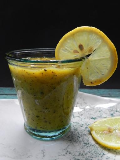 Zdjęcie - Koktajl z mango, kiwi i marakui - Przepisy kulinarne ze zdjęciami