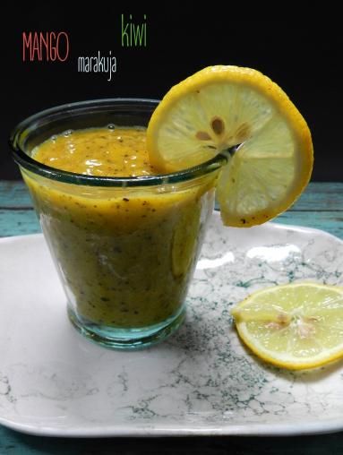 Zdjęcie - Koktajl z mango, kiwi i marakui - Przepisy kulinarne ze zdjęciami