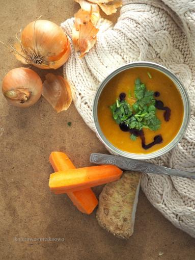 Zdjęcie - Zupa krem z pieczonych warzyw korzeniowych - Przepisy kulinarne ze zdjęciami