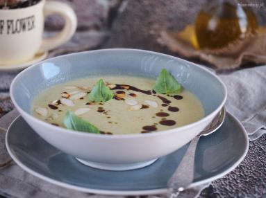 Zdjęcie - Zupa brokułowa z gorgonzolą / Broccoli and gorgoznola soup - Przepisy kulinarne ze zdjęciami