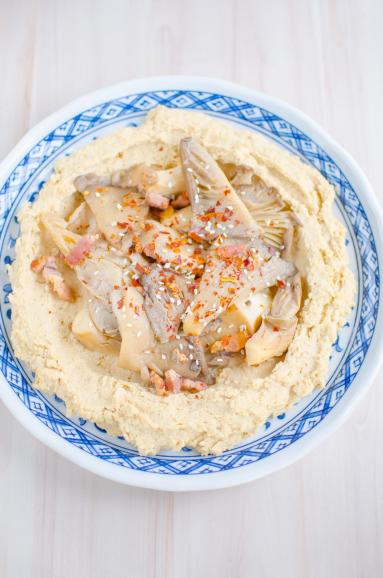 Zdjęcie - Hummus z boczniakami - Przepisy kulinarne ze zdjęciami