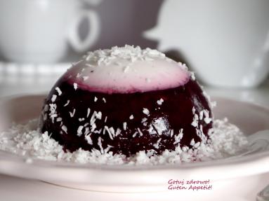 Zdjęcie - Galaretka malinowo - kokosowa z agarem - Przepisy kulinarne ze zdjęciami