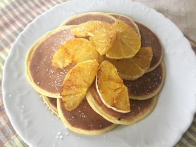 Zdjęcie - Śniadanie biegacza albo lekki obiad czyli pomarańczowe mini-naleśniki w 30 minut - Przepisy kulinarne ze zdjęciami