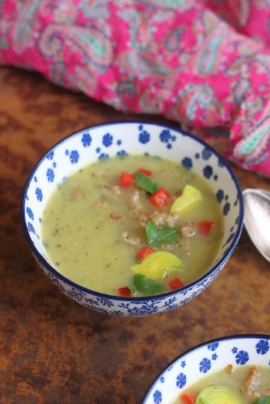 Zdjęcie - Zupa krem z pora i cukinii - Przepisy kulinarne ze zdjęciami