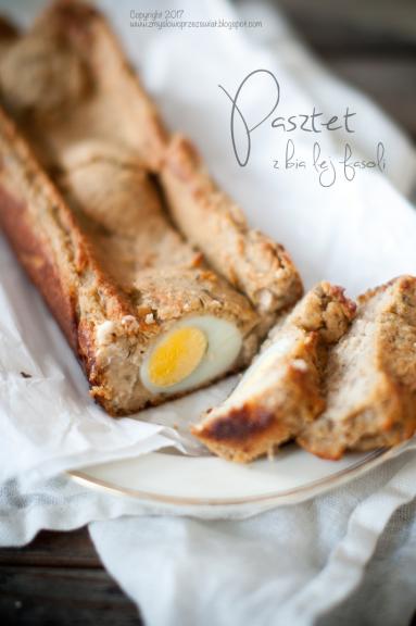 Zdjęcie - Wielkanocny pasztet z białej fasoli z jajem (Easter white beans pâté with egg). - Przepisy kulinarne ze zdjęciami