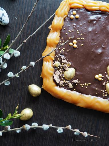 Zdjęcie - Mazurek czekoladowy z masą krówkową - Przepisy kulinarne ze zdjęciami