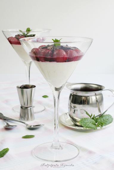 Zdjęcie: Panna cotta według przepisu Magdy Gessler Zdjęcie - Panna cotta według przepisu Magdy Gessler - Przepisy kulinarne ze zdjęciami