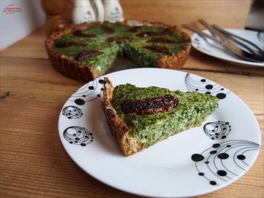 Zdjęcie - Dietetyczna tarta szpinakowa - Przepisy kulinarne ze zdjęciami