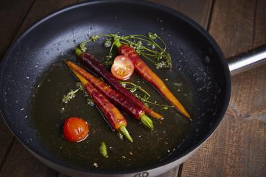 Zdjęcie - Grillowany stek z polędwicy w marynacie słodka papryka - zioła - Przepisy kulinarne ze zdjęciami