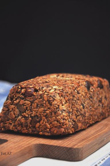 Zdjęcie - Najzdrowszy chleb z ziaren i płatków owsianych - Przepisy kulinarne ze zdjęciami