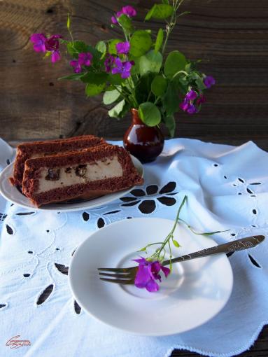 Zdjęcie - Ciasto z chałwą - Przepisy kulinarne ze zdjęciami