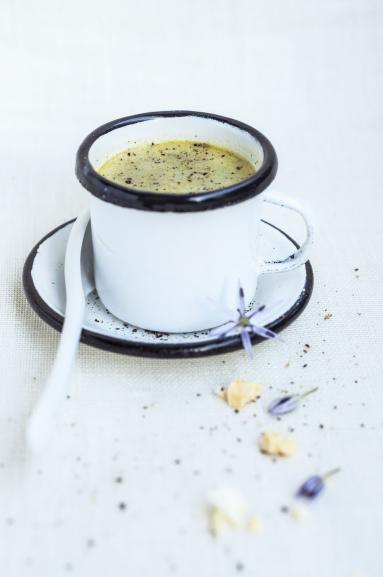 Zdjęcie - Aksamitna zupa szczawiowa z jajkiem - Przepisy kulinarne ze zdjęciami
