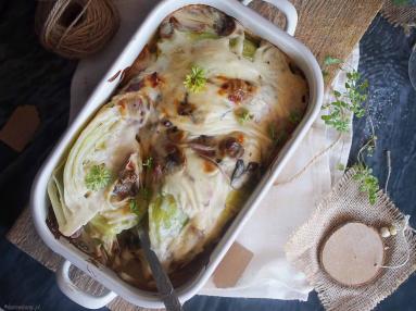 Zdjęcie - Młoda kapusta zapiekana w beszamelu / Young cabbage baked with bechamel sauce - Przepisy kulinarne ze zdjęciami