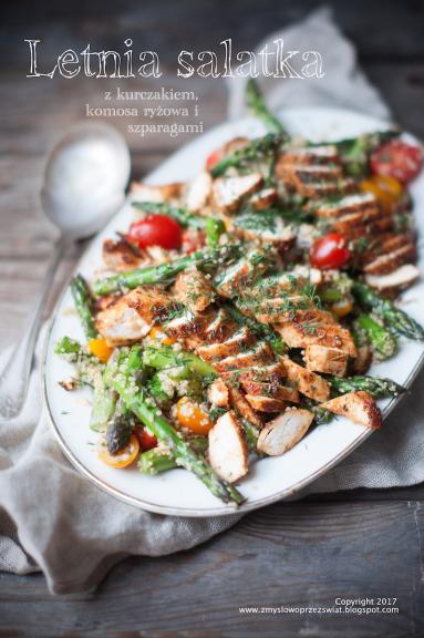 Zdjęcie - Letnia sałatka ze szparagami, komosą ryżową i kurczakiem (Summer salad with asparagus, quinoa and chicken) - Przepisy kulinarne ze zdjęciami
