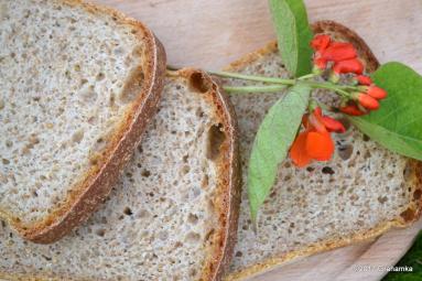 Zdjęcie - Chleb fasolowy z rozmarynem - Przepisy kulinarne ze zdjęciami