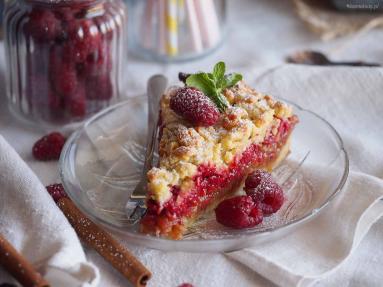 Zdjęcie - Łatwa szarlotka z malinami / Easy apple cake with raspberries - Przepisy kulinarne ze zdjęciami