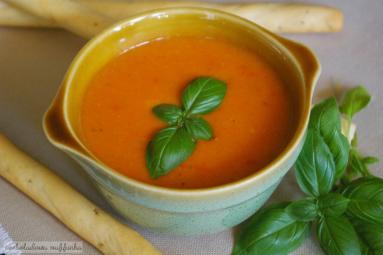 Zdjęcie - Zupa krem z cukinii i pomidorów - Przepisy kulinarne ze zdjęciami