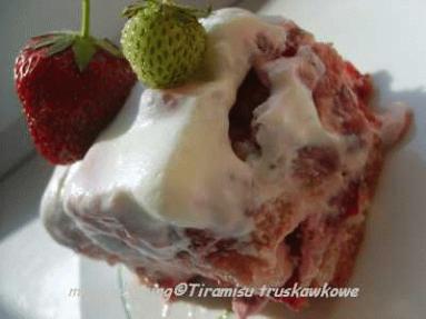 Zdjęcie - Tiramisu truskawkowe szalone ;)  - Przepisy kulinarne ze zdjęciami