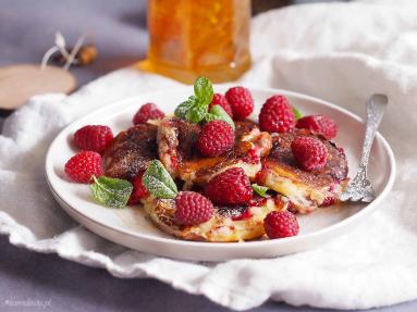 Zdjęcie - Placuszki z mascarpone i malinami / Mascarpone pancakes with raspberries - Przepisy kulinarne ze zdjęciami