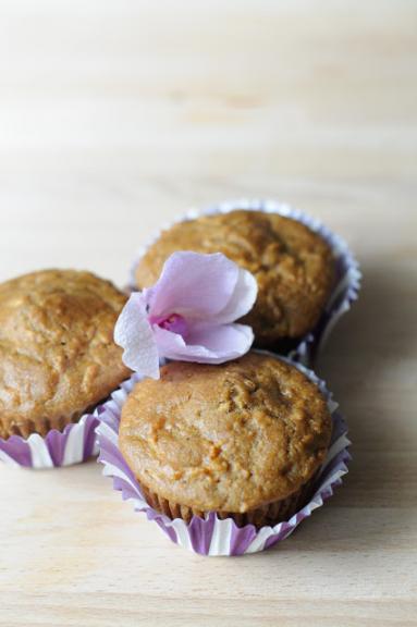 Zdjęcie - Pełnoziarniste cytrynowo - marchewkowe muffinki - Przepisy kulinarne ze zdjęciami