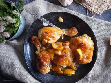 Zdjęcie - Kurczak duszony z miodem i cytryną / Braised chicken with honey and lemon - Przepisy kulinarne ze zdjęciami