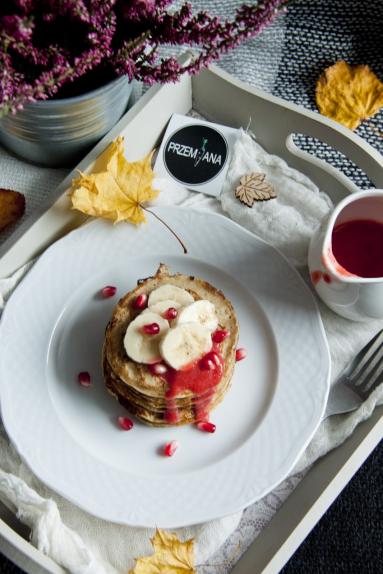 Zdjęcie - Pankejki owsiane na śniadanie - Przepisy kulinarne ze zdjęciami