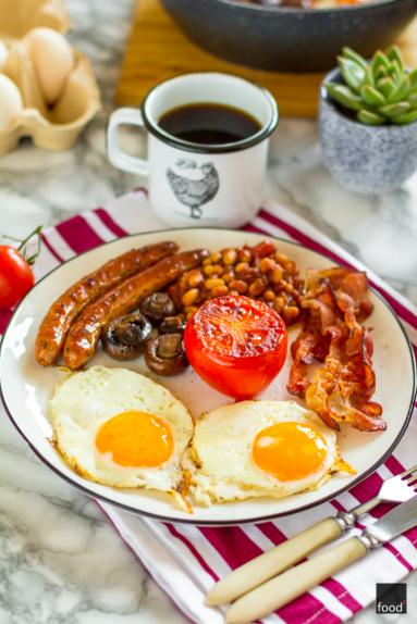 Zdjęcie - Full English breakfast, czyli mocarne angielskie śniadanie - Przepisy kulinarne ze zdjęciami