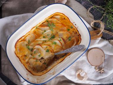 Zdjęcie - Zapiekanka ziemniaczana z mięsem i grzybami / Meat and mushroom potato bake - Przepisy kulinarne ze zdjęciami