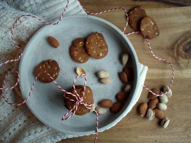 Zdjęcie - Brunkager, czyli brązowe ciasteczka pachnące świętami - Przepisy kulinarne ze zdjęciami