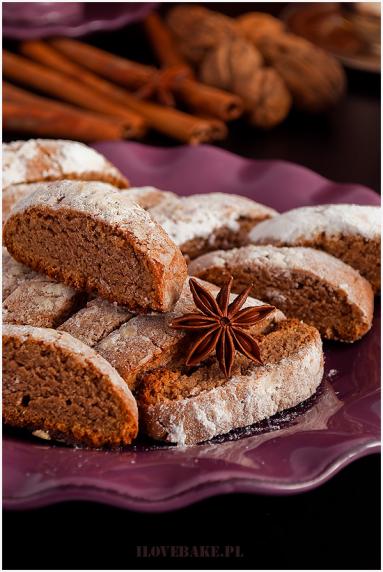 Zdjęcie: Piernikowe ciasteczka (biscotti) Zdjęcie - Piernikowe ciasteczka (biscotti) - Przepisy kulinarne ze zdjęciami