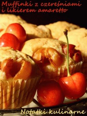 Zdjęcie - Muffinki z czereśniami i amaretto - Przepisy kulinarne ze zdjęciami