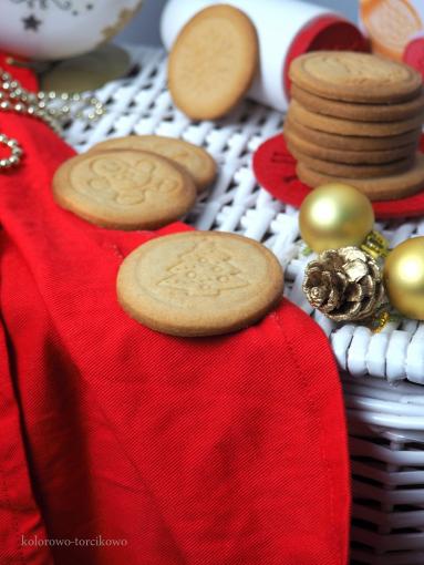 Zdjęcie - Świąteczne ciasteczka cynamonowe - Przepisy kulinarne ze zdjęciami