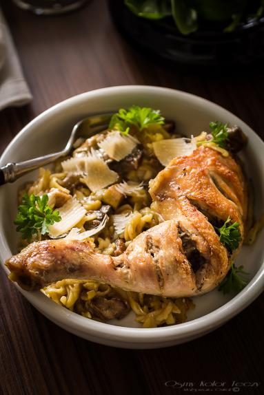 Zdjęcie - Pieczone orzotto z kurczakiem i prawdziwkami - Przepisy kulinarne ze zdjęciami