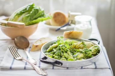 Zdjęcie - Lekka potrawka z zielonych warzyw - Przepisy kulinarne ze zdjęciami