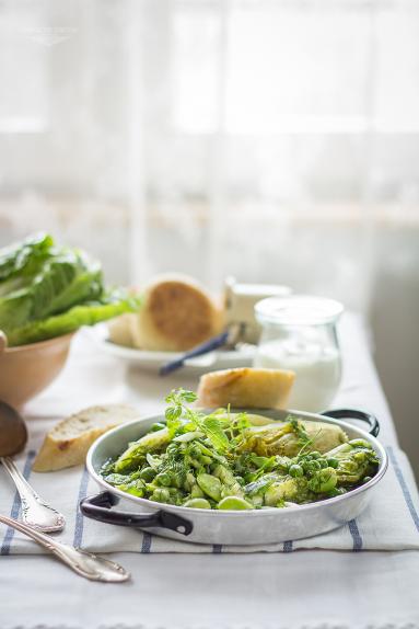 Zdjęcie - Lekka potrawka z zielonych warzyw - Przepisy kulinarne ze zdjęciami