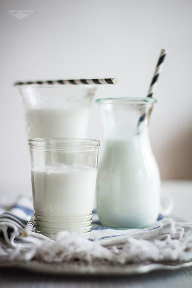 Zdjęcie - Domowe mleczko kokosowe (na dwa sposoby) - Przepisy kulinarne ze zdjęciami