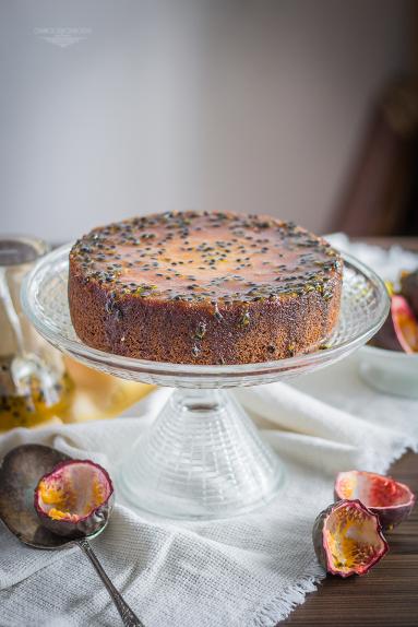Zdjęcie - Cytrynowe ciasto z marakują - Przepisy kulinarne ze zdjęciami