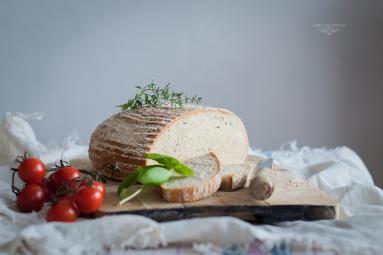 Zdjęcie - Chleb codzienny – przepis podstawowy - Przepisy kulinarne ze zdjęciami