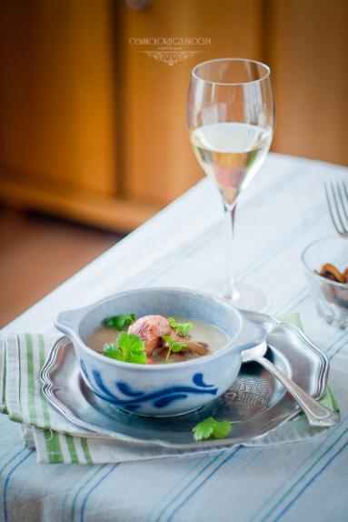 Zdjęcie - Zupa pieczarkowa z klopsikami z indyka - Przepisy kulinarne ze zdjęciami
